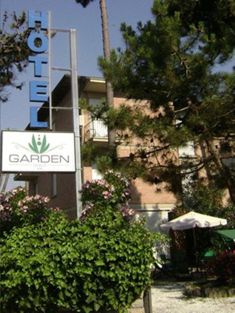 Hotel Garden Тиррения Экстерьер фото
